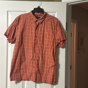 North Face short sleeve button down shirt. orange and white size Large.